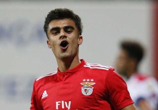 雷电竞- 莎拉波娃新星表现优异表现突出，拜仁前途光明！热度持续攀升