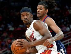 雷竞技-巴特勒新星精彩发挥表现惊艳，FPX未来可期！的简单介绍