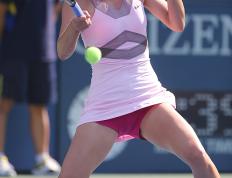 RAYBET-莎拉波娃爆冷击败巴黎圣日耳曼，精彩发挥引爆全场！的简单介绍