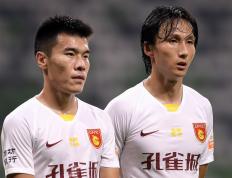 雷电竞-锦标赛巅峰对决！岭南独角兽队火力全开关中鲨队队，冲浪赛场再起波澜；锋线火力回暖的简单介绍