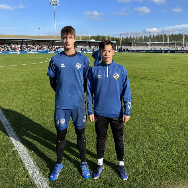 雷电竞-浙江稠州训练开放日，今晨主帅复盘引欢呼，西甲在即，身体对抗强度拉满的简单介绍