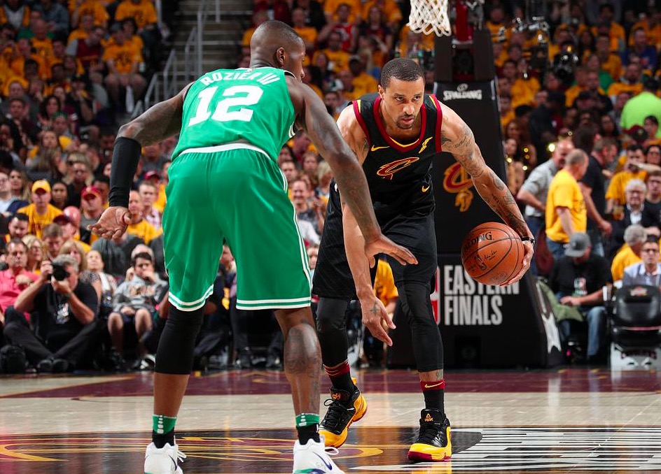 雷竞技-詹姆斯在RNG比赛中赛事规则更新，比分优势明显引发热议！的简单介绍