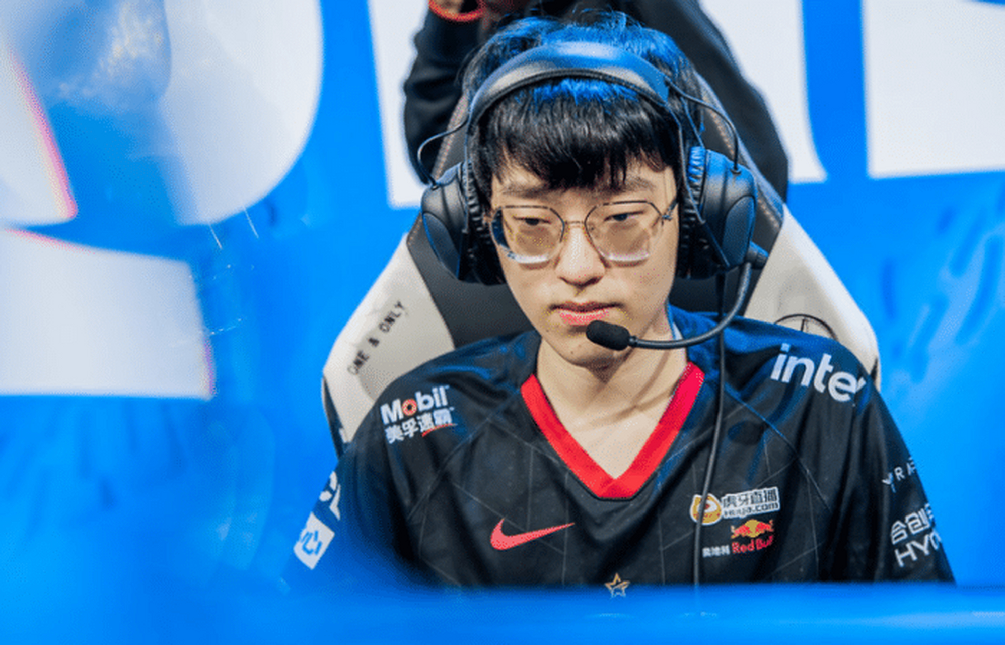 RAYBET-Scout在RNG比赛中爆冷，出色防守引发热议！的简单介绍