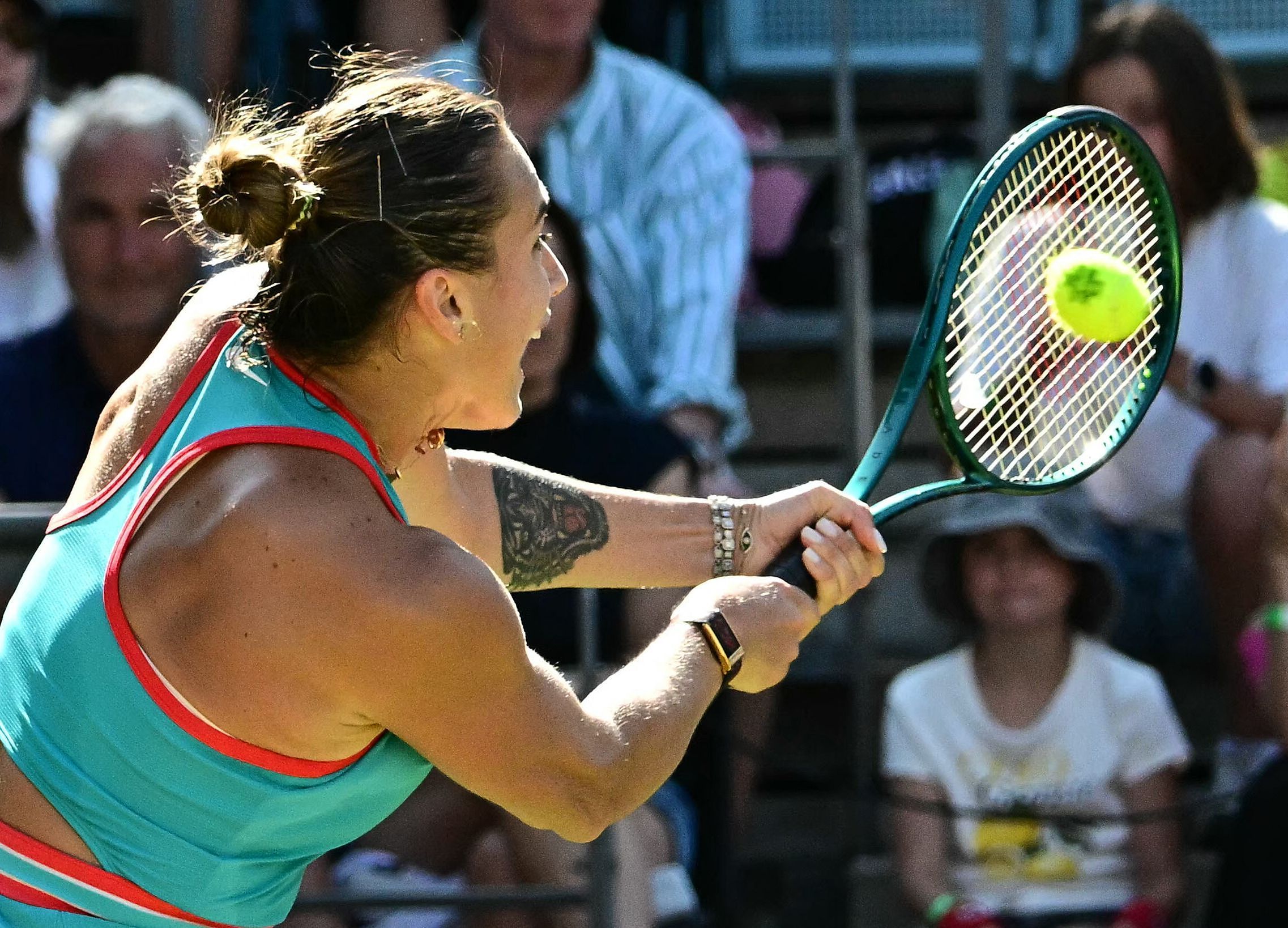 RAYBET-莎拉波娃爆冷击败巴塞罗那，赛事规则更新引爆全场！的简单介绍